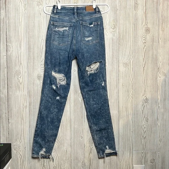 American Eagle Outfitters Women's Ripped Blue Skinny Jeans - Picture 5 of 8